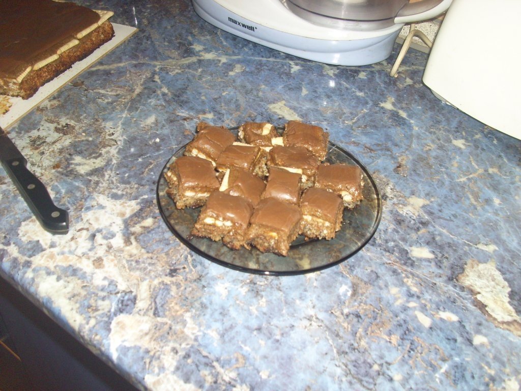 Prajitura fina cu nes si mac