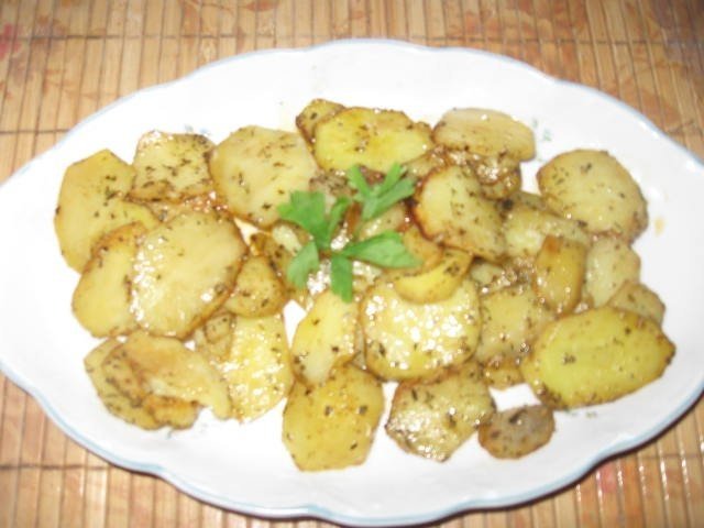 Cartofi inabusiti la tigaia dry cooker...