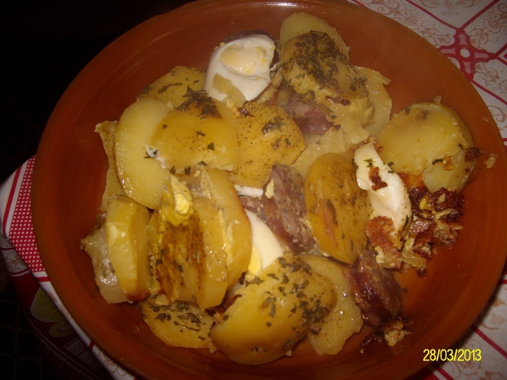 Cartofi gratinati la cuptor