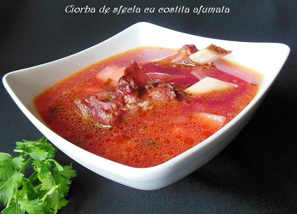 Ciorba de sfecla cu costita afumata