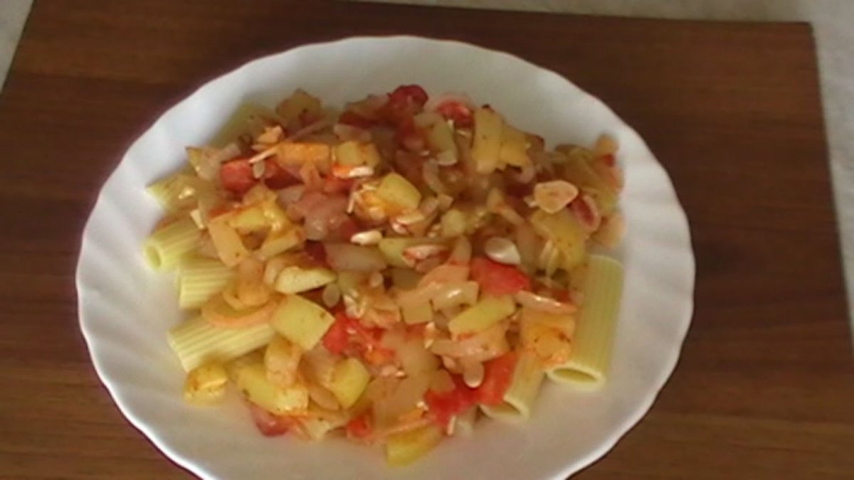 Paste cu Sos de Dovlecei