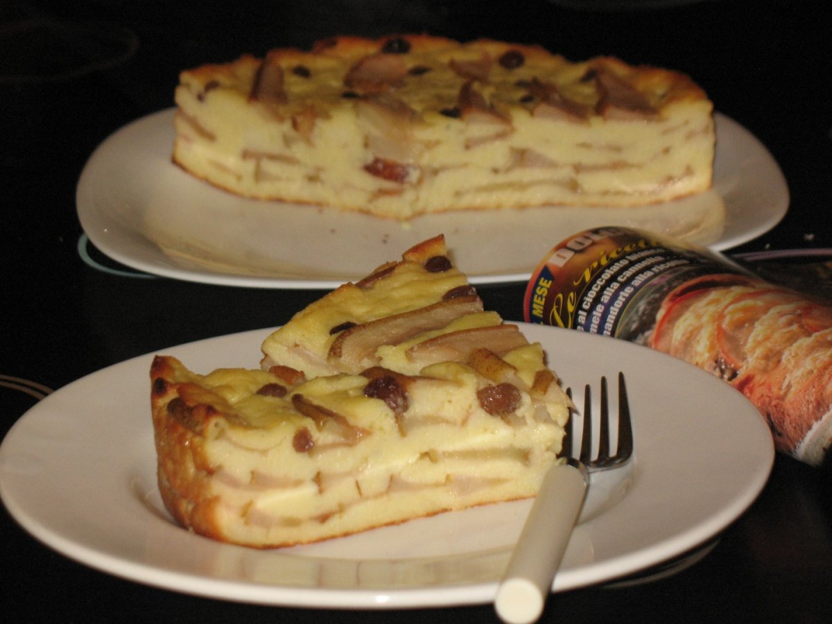 Prajitura cu pere si gris