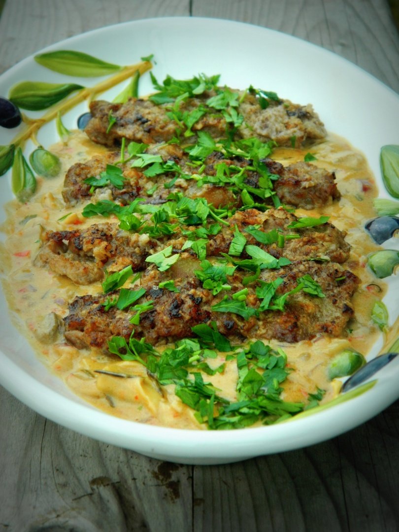 Escalop de vita cu sos de smantana si ciuperci