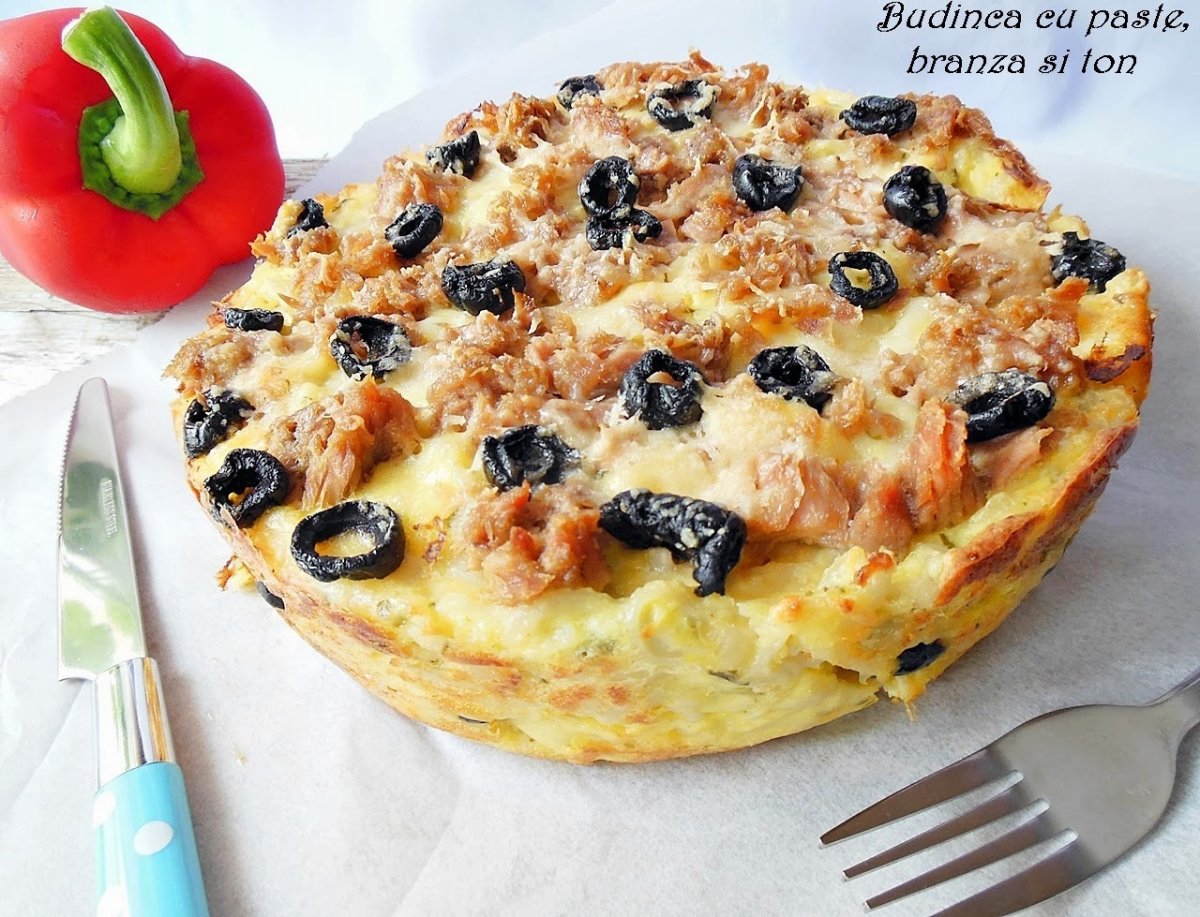 Budinca cu paste, branza si ton