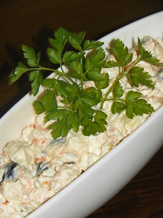 Salata de boeuf cu piept de pui