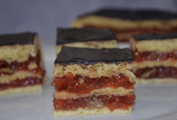 Prajitura cu gem de gutui