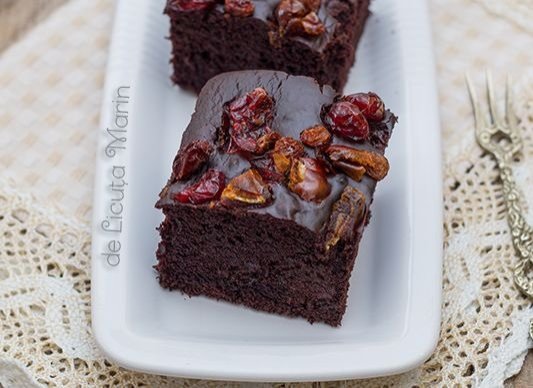 Negresa de post fara zahar. Reteta simpla si delicioasa