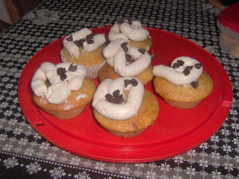 Cupcakes cu vanilie si surpriza pentru Valentine's Day
