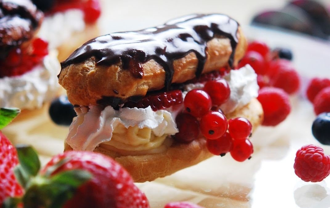 Eclere cu crema de vanilie