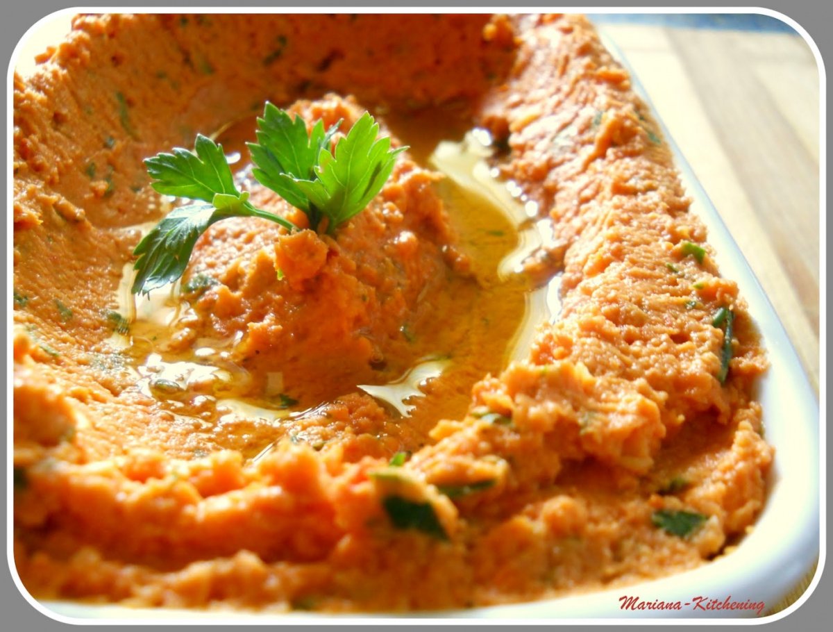 Hummus rosu