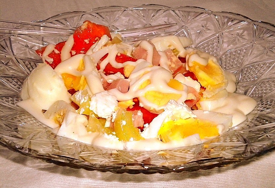 Salata de oua germana