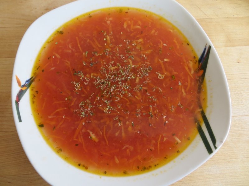 Supă de roșii cu linte (de post)