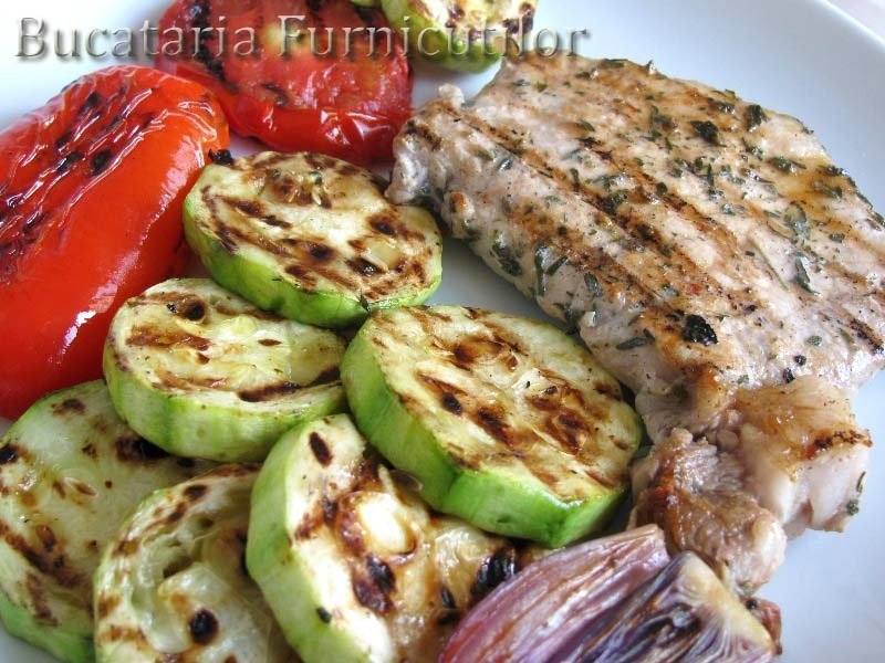 Cotlet cu legume la gratar