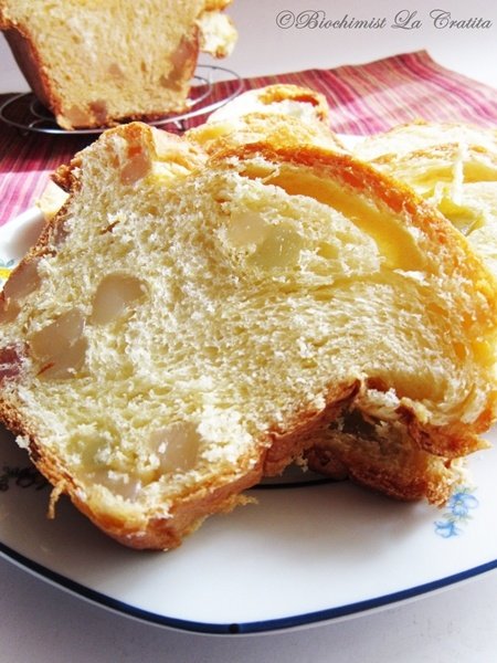 Cozonac cu rahat turcesc/stafide