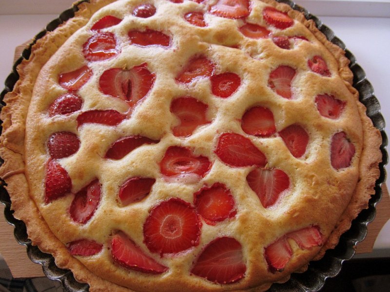 Tartă muffin cu căpșuni