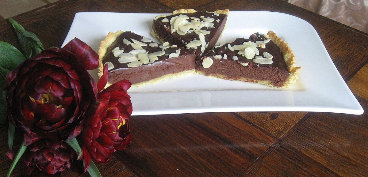 Tarta cu ciocolata (coapta)