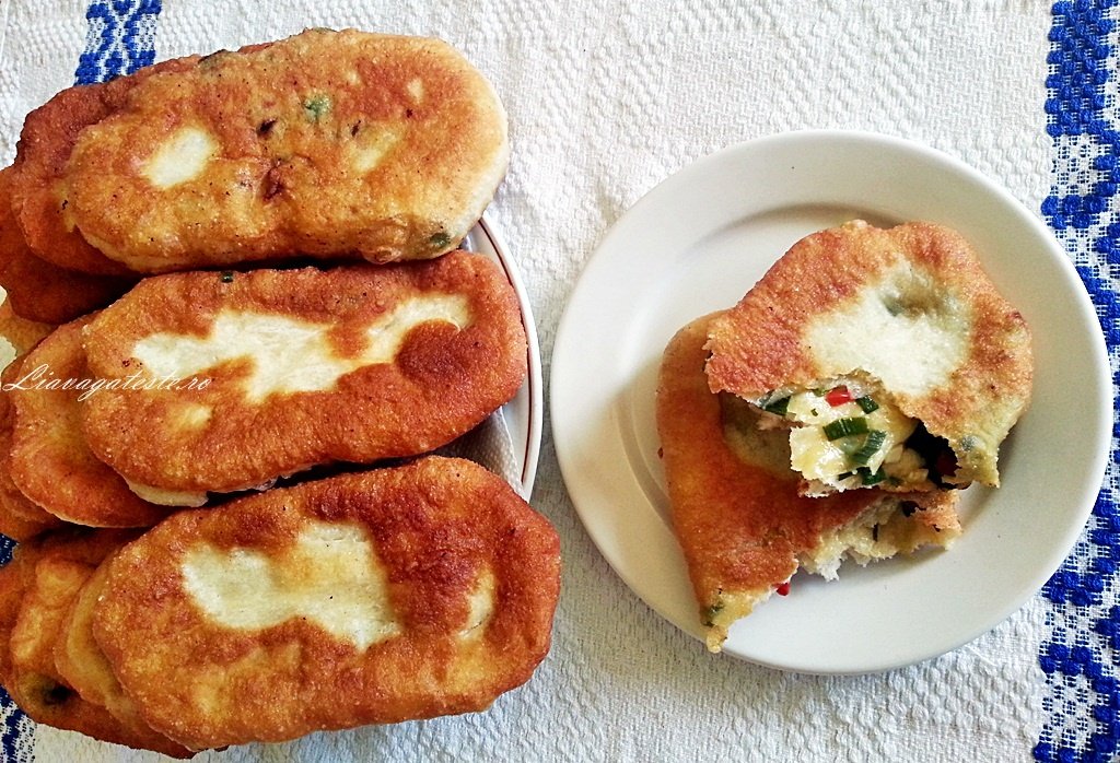 Placinte cu legume si cas