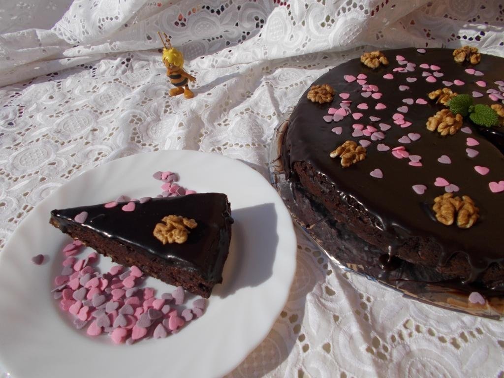 Negresa cu gem si nuca