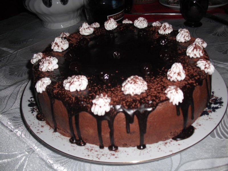 Tort de ciocolata Amandina