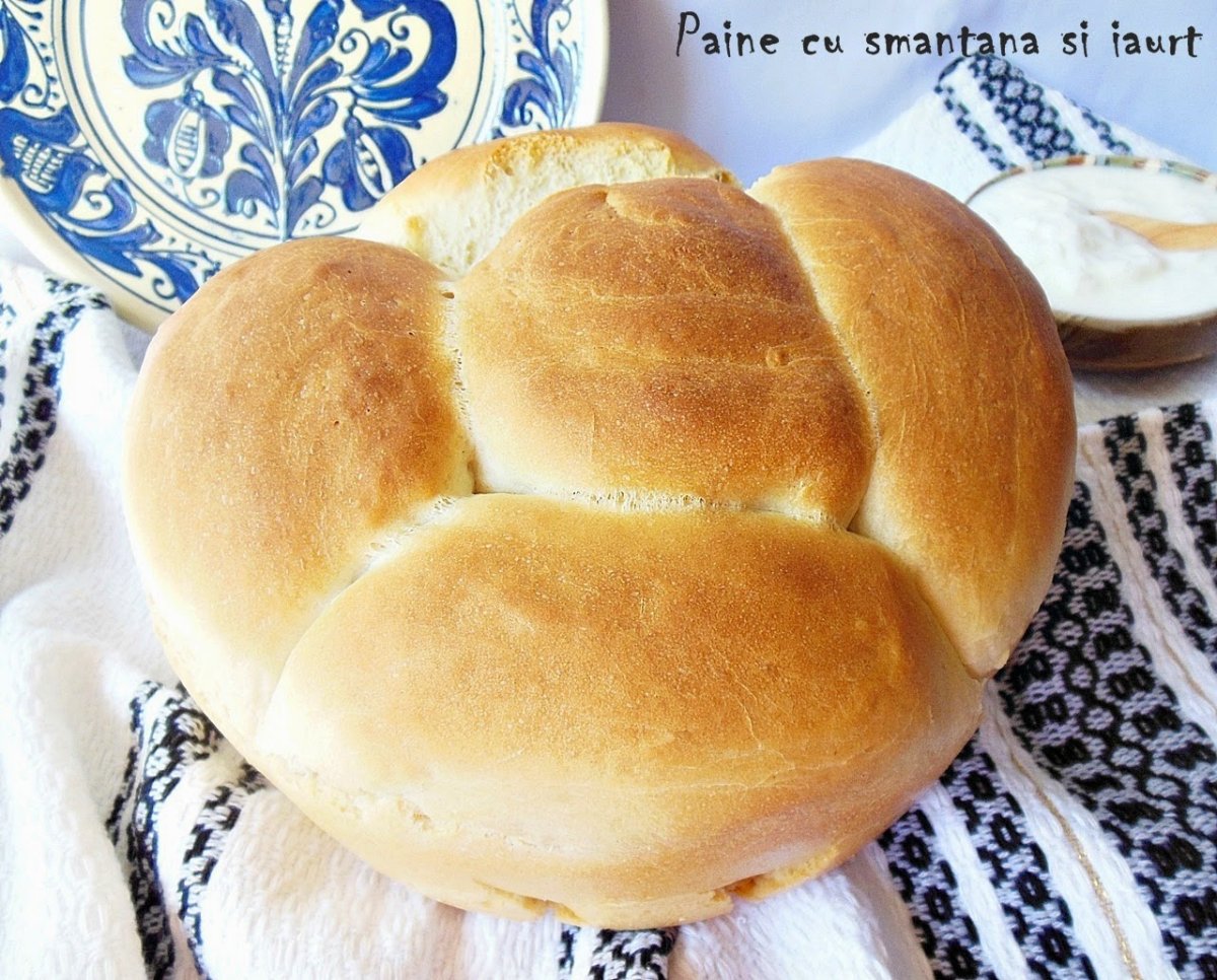 Paine cu smantana si iaurt