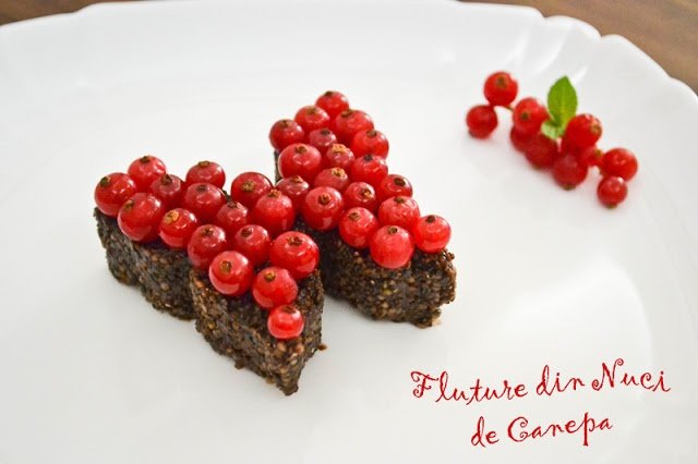 Fluture din nuci de canepa