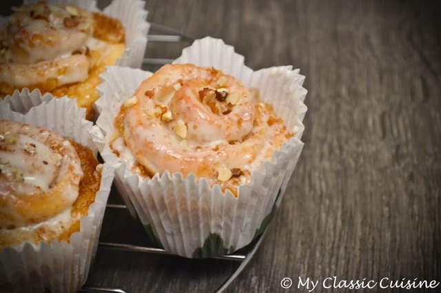 Cinnamon roll muffins