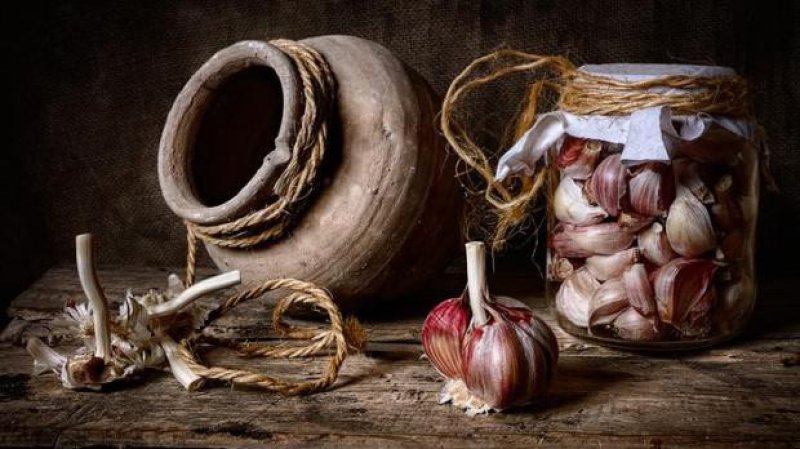 Cum se prepara Covasa - bautura traditionala de Sf. Andrei care alunga strigoii