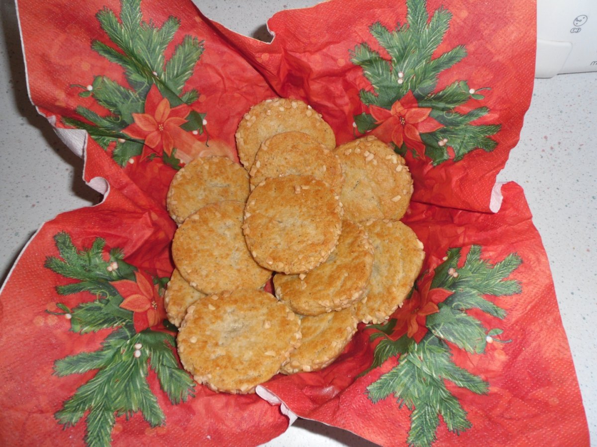 Biscuiti aperitiv (cu doar 3 ingrediente )