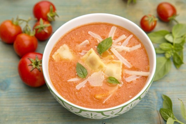 Supa crema de rosii la slow cooker