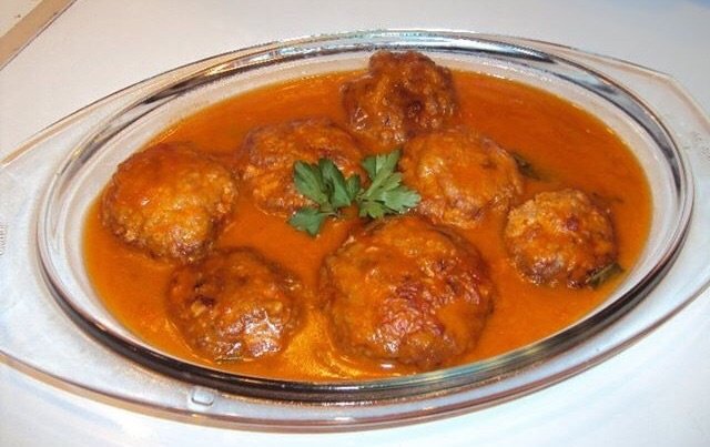 Chiftelute in sos marinat