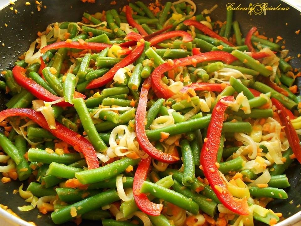 Mâncare de fasole verde și praz