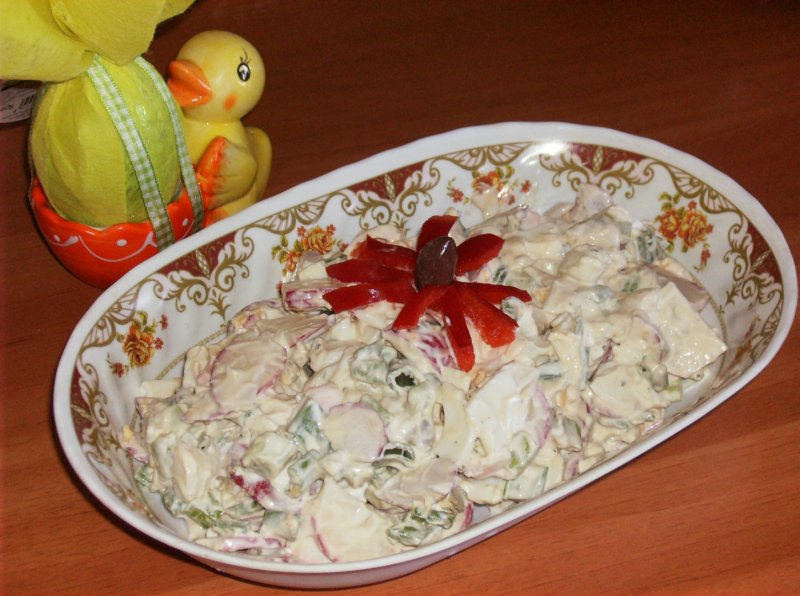 Salata de ridichi cu oua ramase de la Pasti