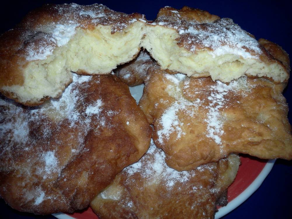 Gogosi vanilate si pufoase ca la mama acasa