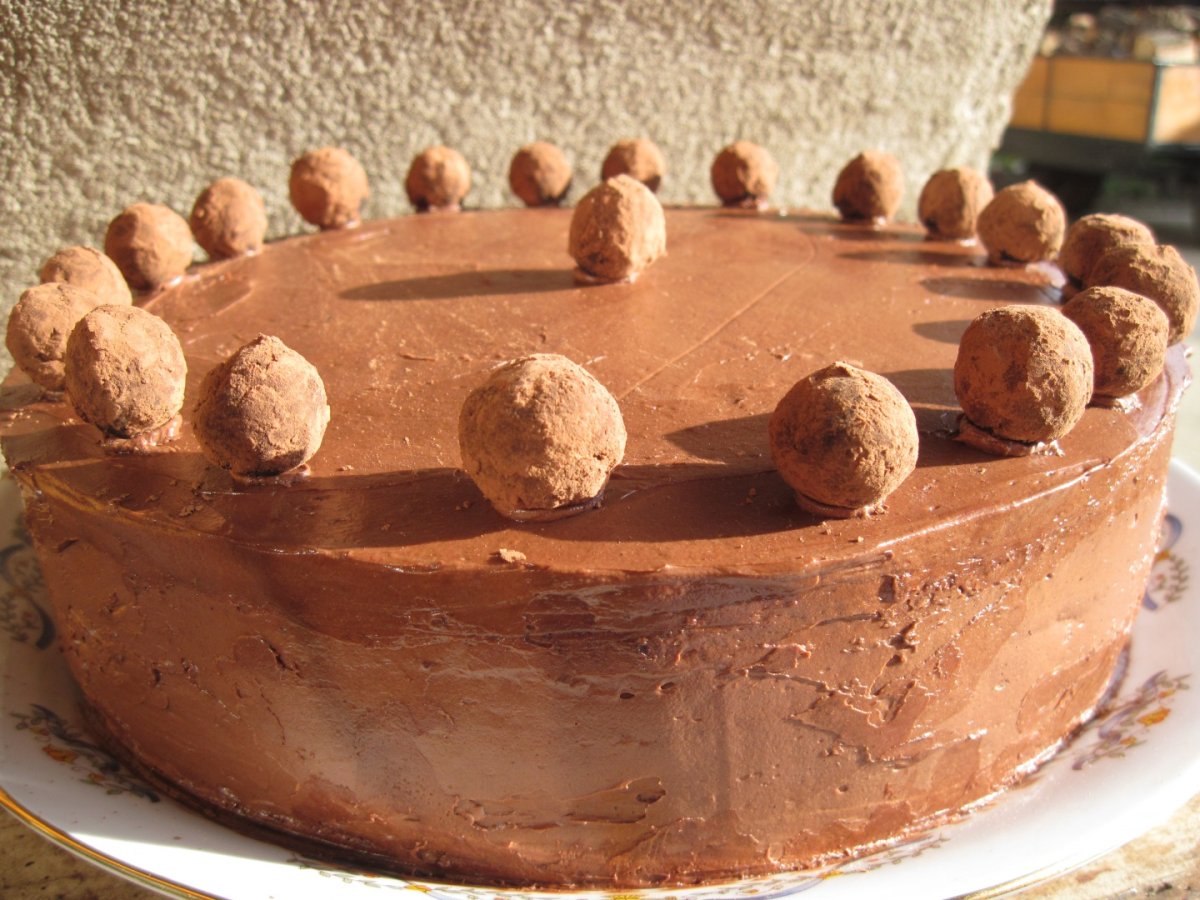 Tort de ciocolata cu visine