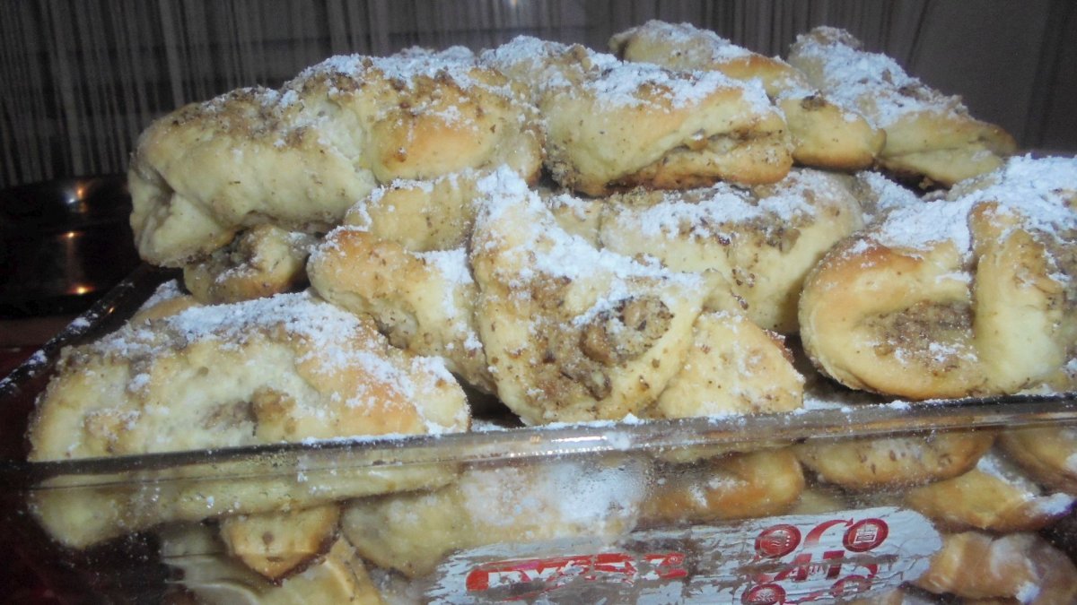 Cornulete fragede cu iaurt