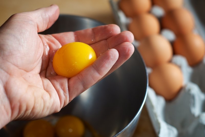 5 trucuri pentru a separa ouale rapid