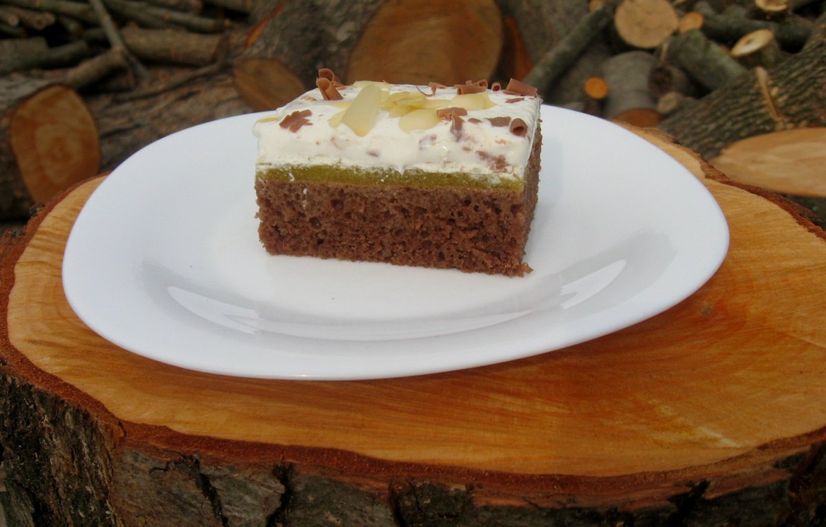 Prajitura cu jeleu de piersici