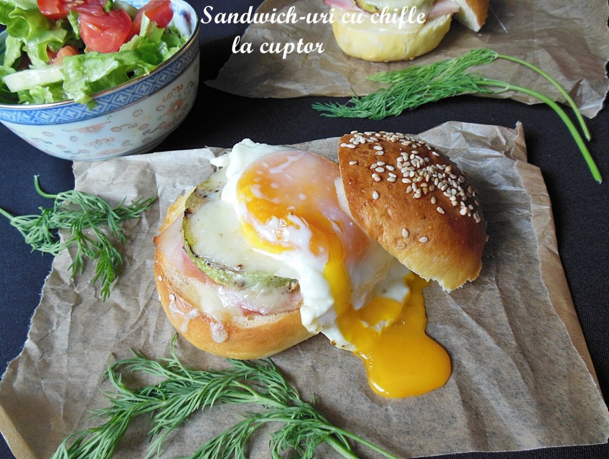 Sandwich-uri cu chifle la cuptor