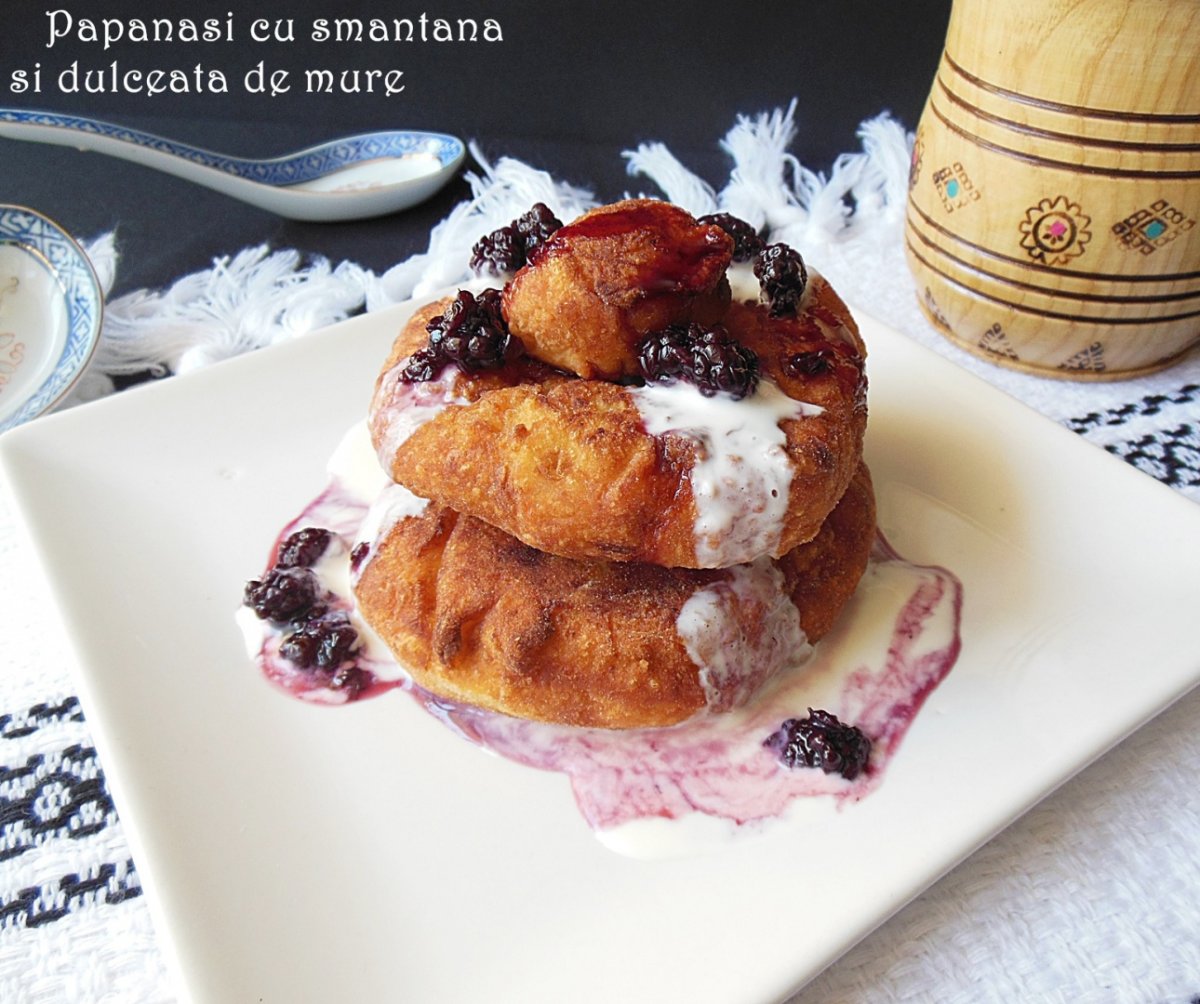 Reţetă de preparare a papanaşilor