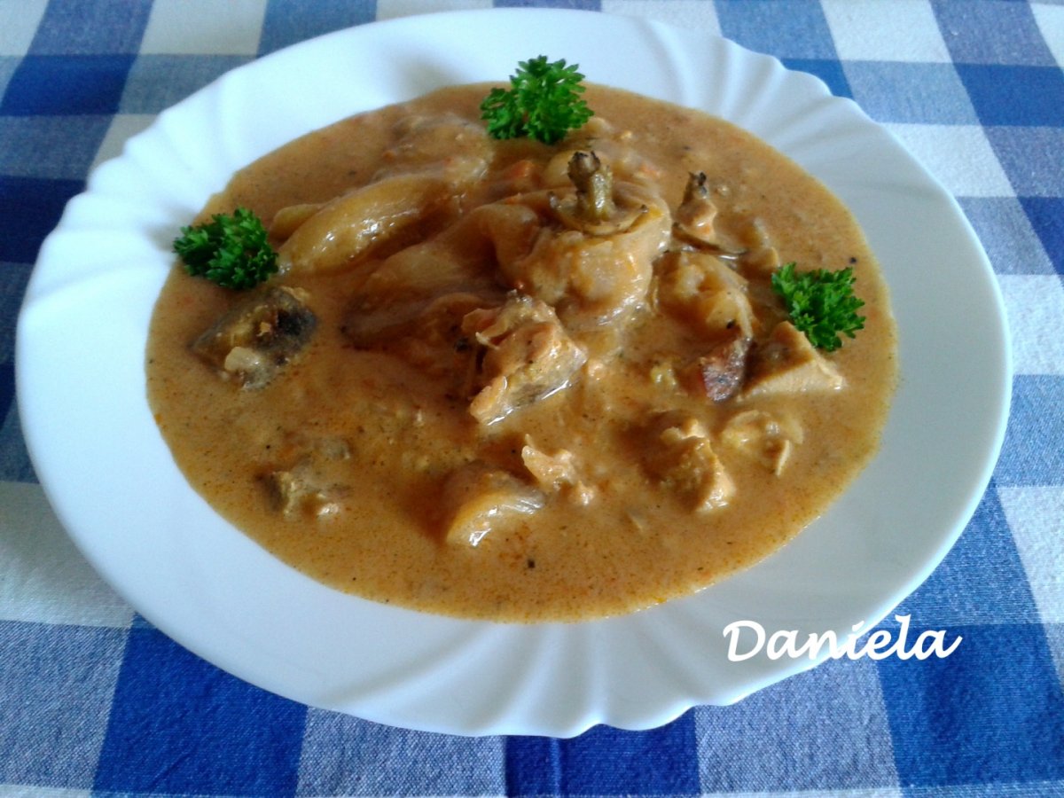 Ardei copti cu piept de pui si smantana