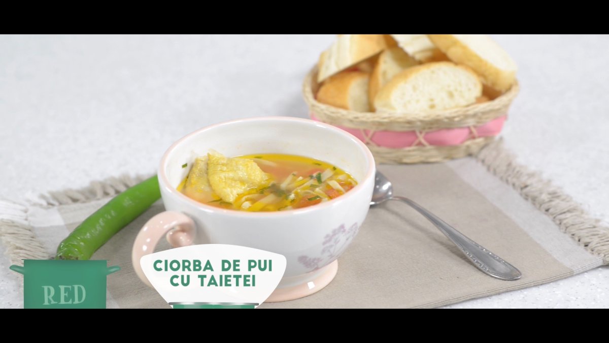 Ciorba de pui cu taitei