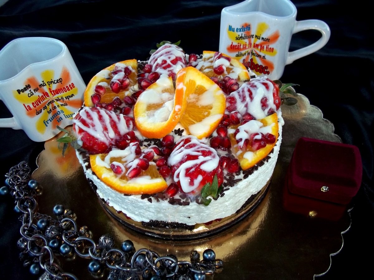 Cheesecake cu mascarpone si jeleu de portocale