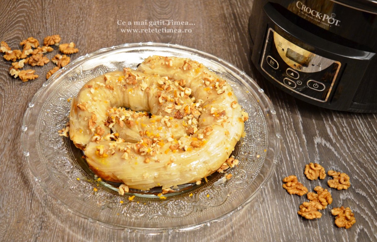 Placinta invartita cu nuca si portocala - de post, la slow cooker Crock-Pot
