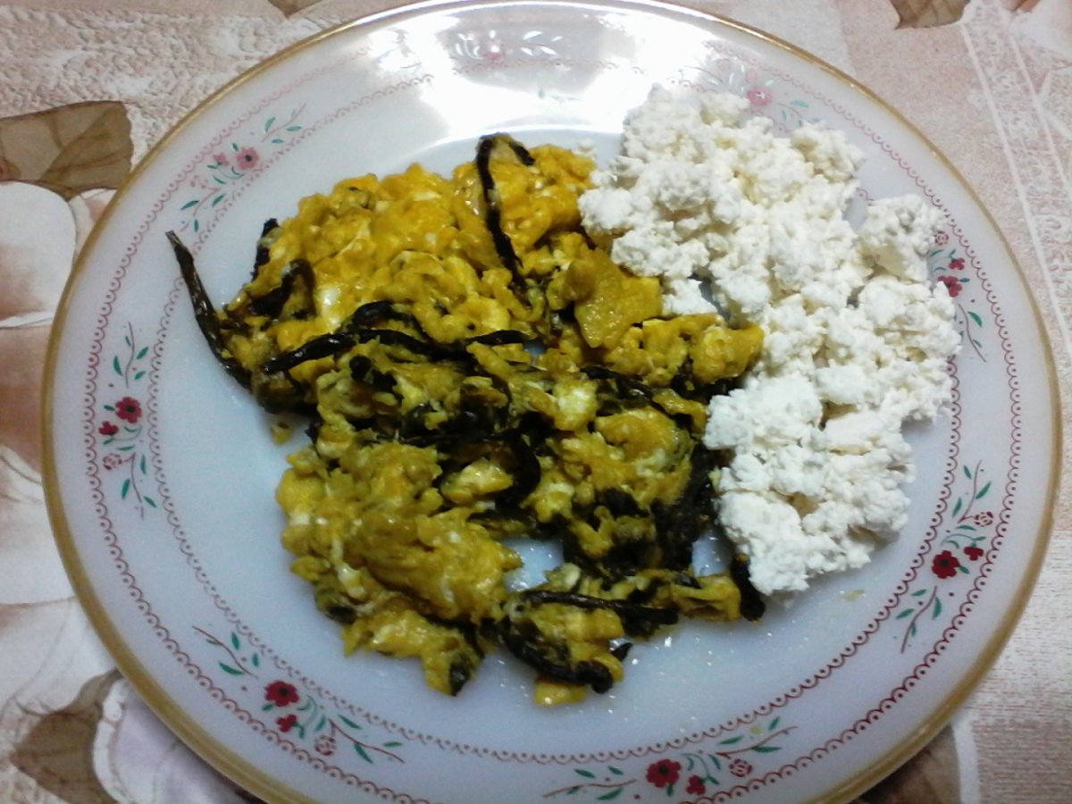 omleta cu sparanghel si urda