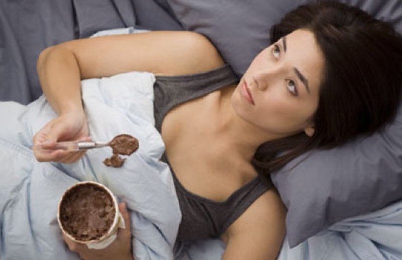 Ce alimente sunt nocive atunci cand sunt consumate inainte de culcare