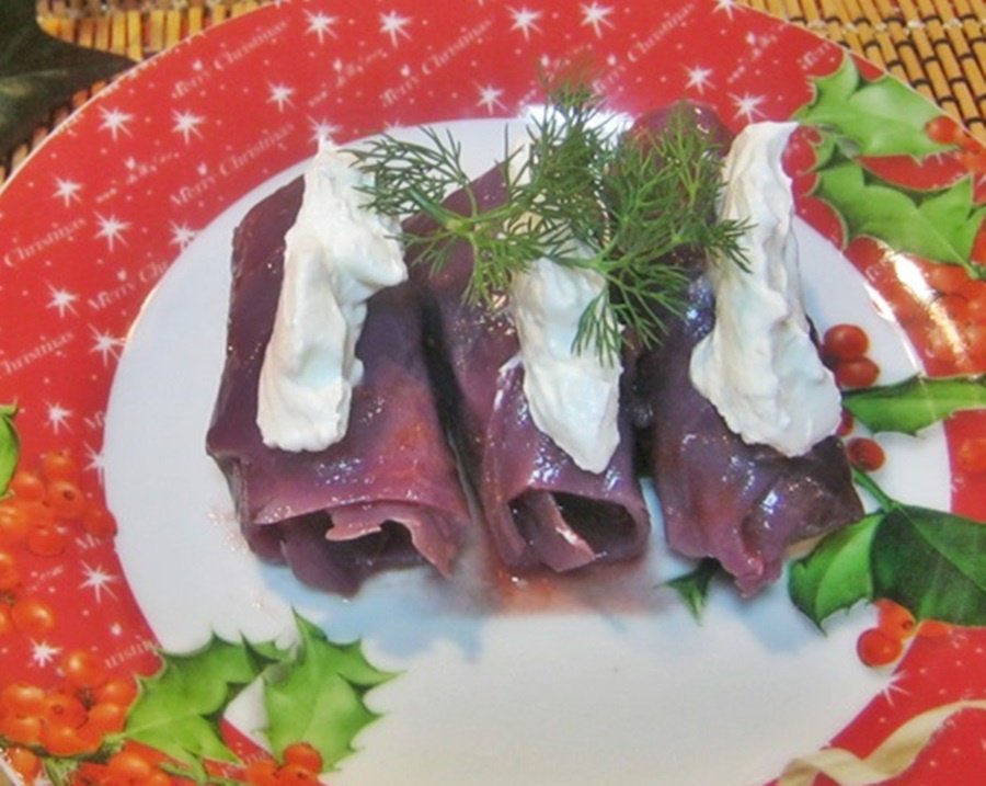 Sarmalute in varza rosie