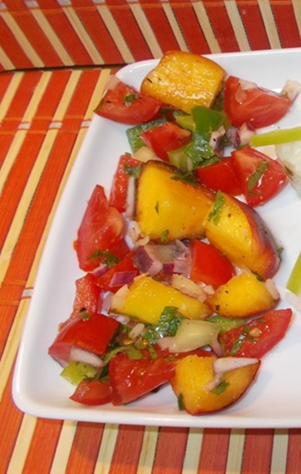 Salsa de ardei cu piersici si rosii