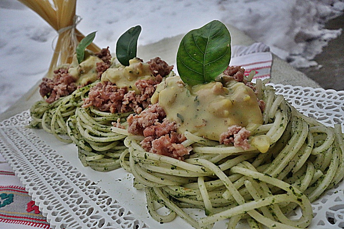 Spaghete carbonara reţetă cu spanac si carne tocata