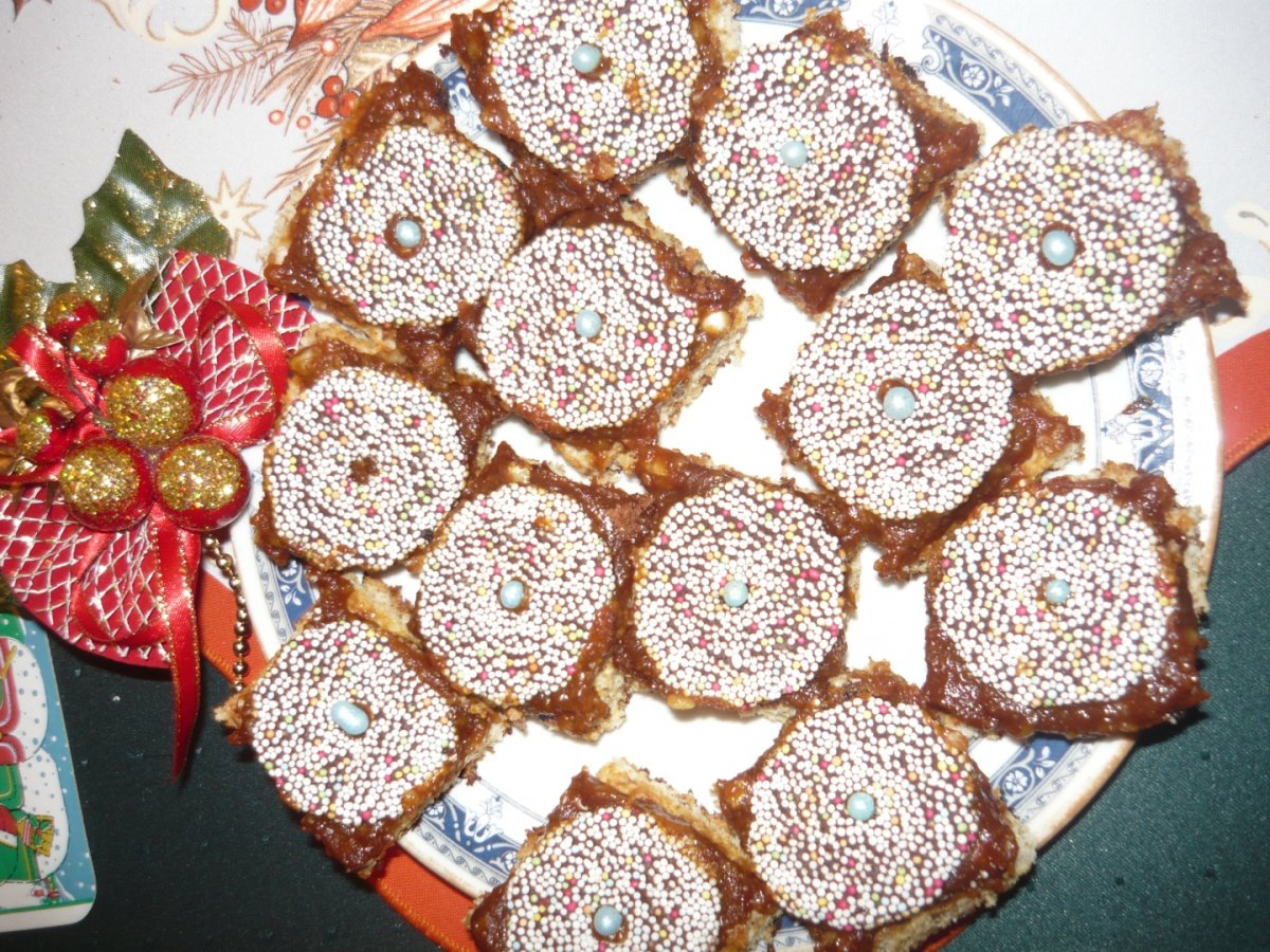 Prajitura festiva caramel