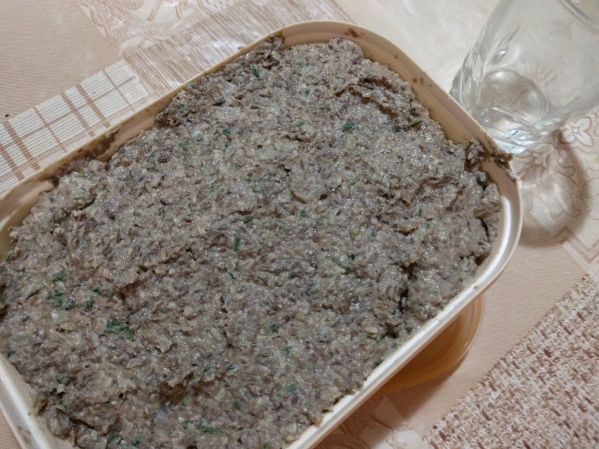 Pasta din linte neagra vegana